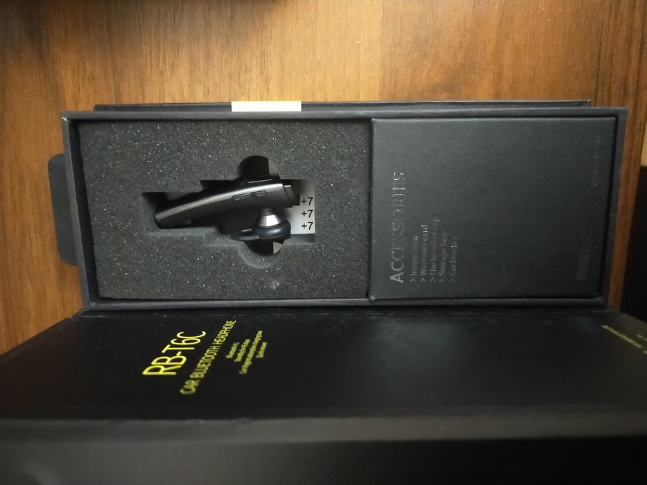 Блютуз гарнитура