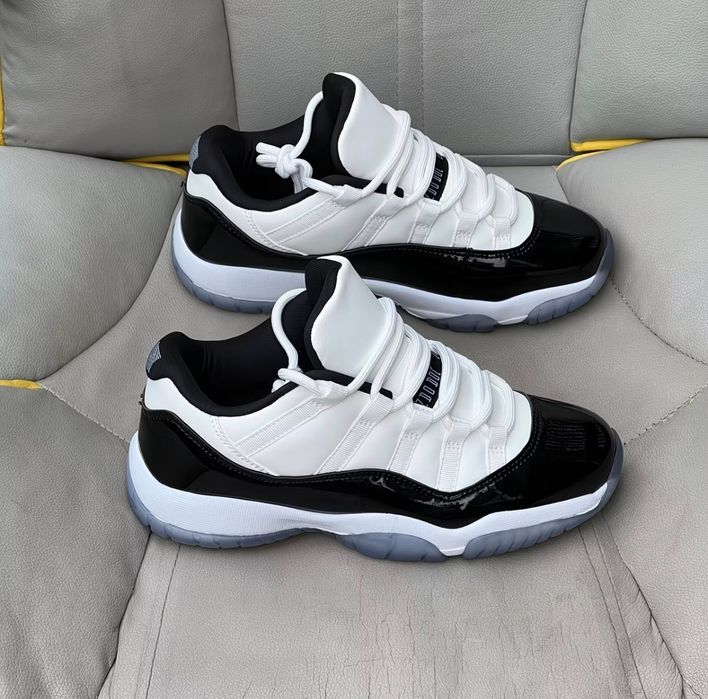 Кросовки Ait Jordan r11 low