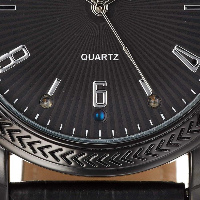 Шпионски часовник - камера Menborn с черна кожена каишка