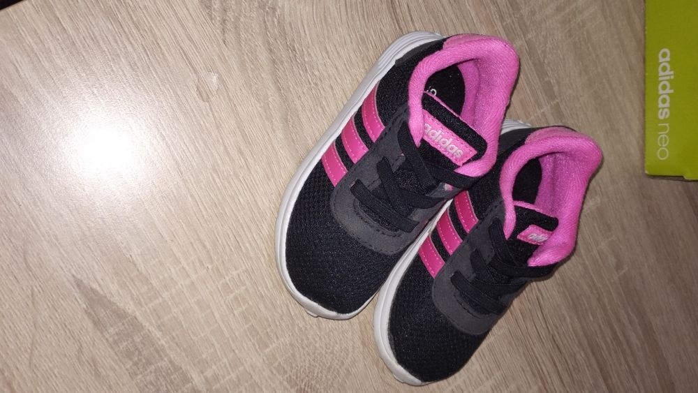 Детски маратонки за момиче