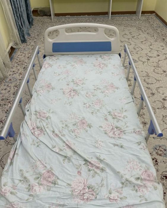 Медицинский кровать