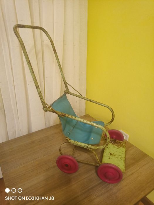 Детская коляска для кукол