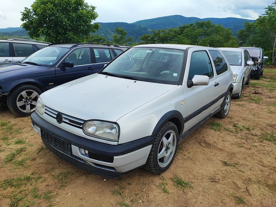 Golf 3 2.0 GTI НА ЧАСТИ
