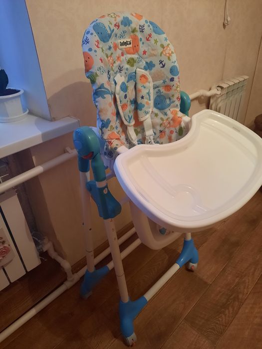 Продам детский стул для кормления.