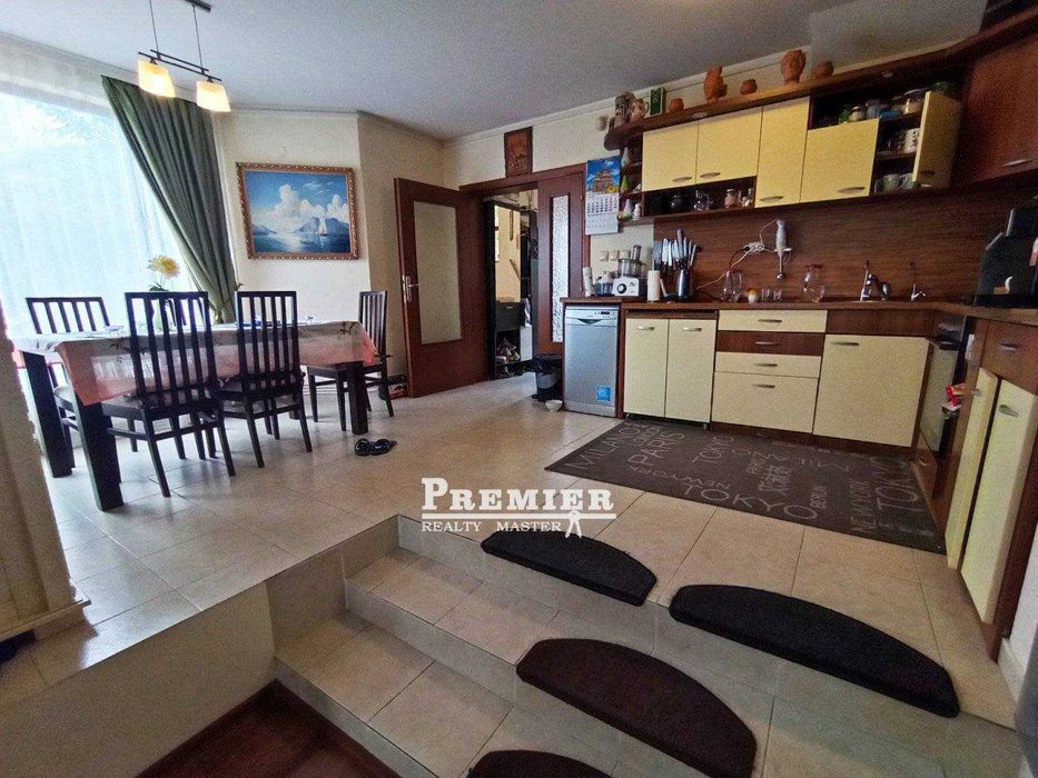 Продава се Къща в к.к. Слънчев бряг - 138 кв.м за 1000 €/кв.м - Снимка #3