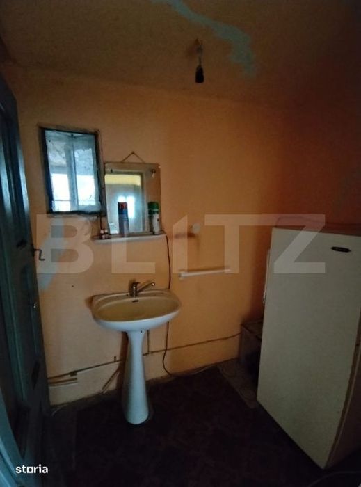 Casa de vanzare 800 mp curte, 32 mp utili, Bratovoesti