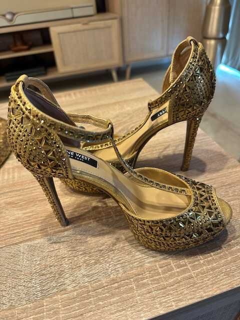 Sandale aurii Nine West