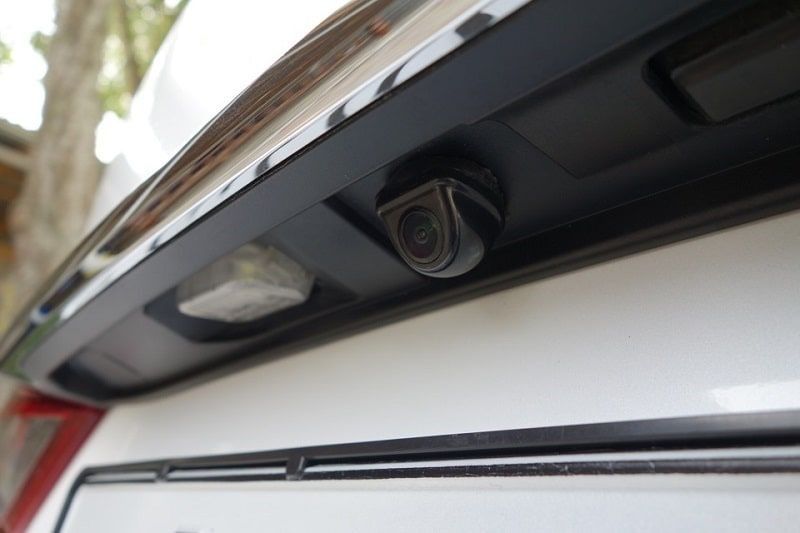 Установка камер заднего вида