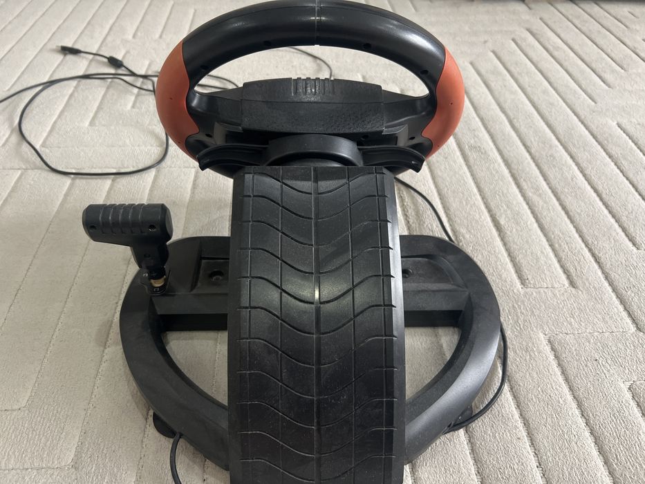 Продам руль Genius