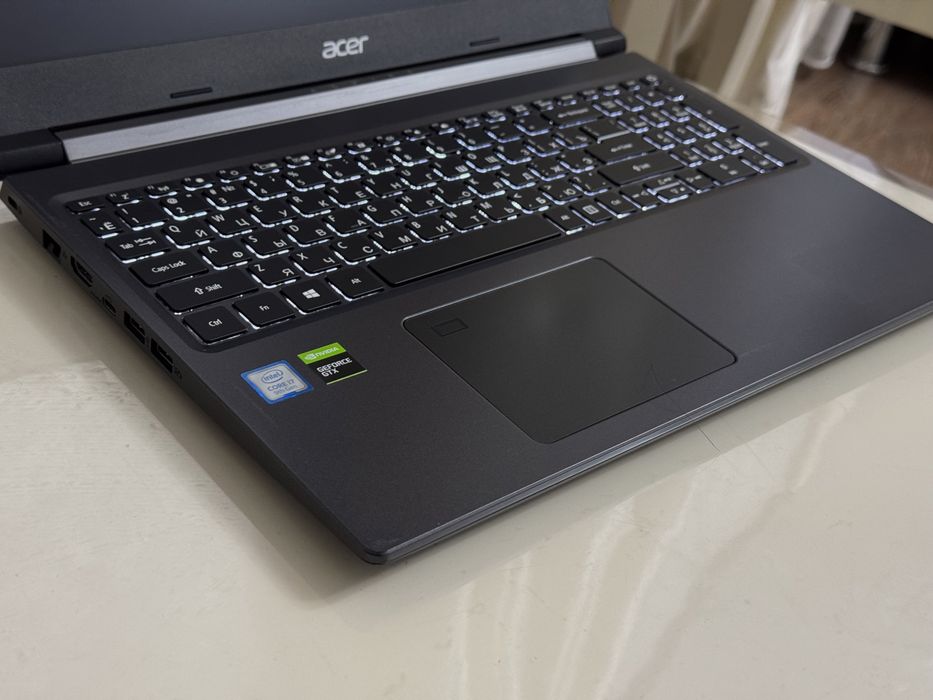 Acer Aspire 15 / Core i7 / Игровой Ноутбук / SSD