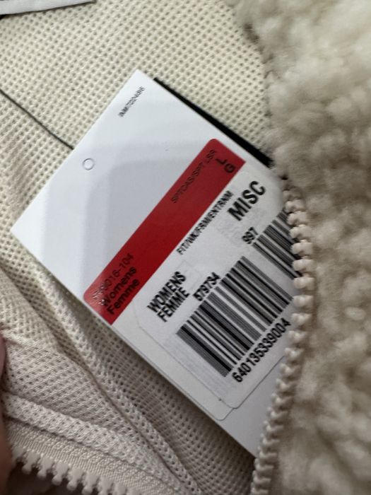 Nou cu eticheta: Jacheta femei Nike Cozy Essential marimea L