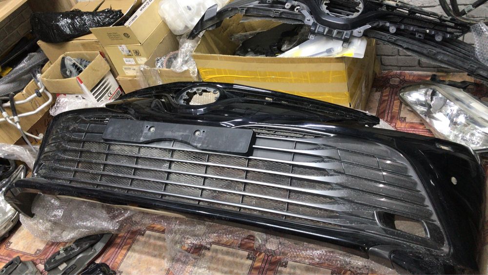 Решетки на Toyota camry 70