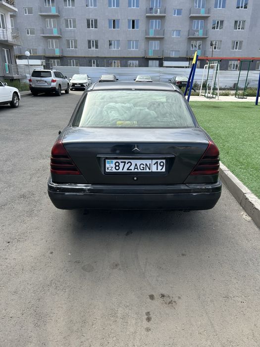 Продам мерс с 180 срочна