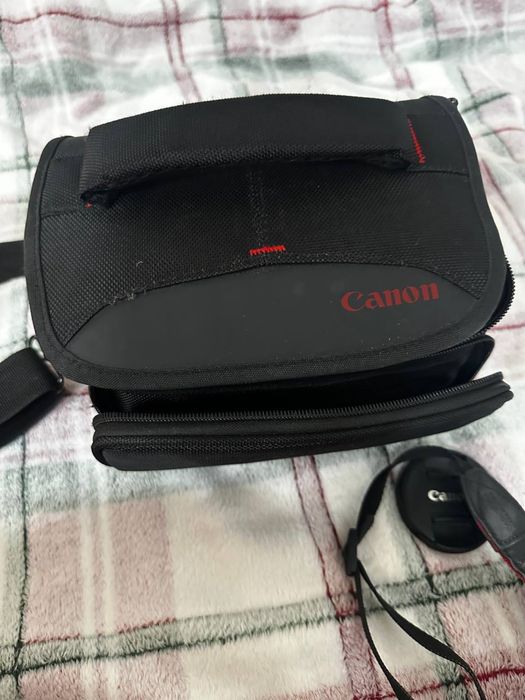 Canon EOS 800D в идеальном состоянии, пользовались 5-6 раз