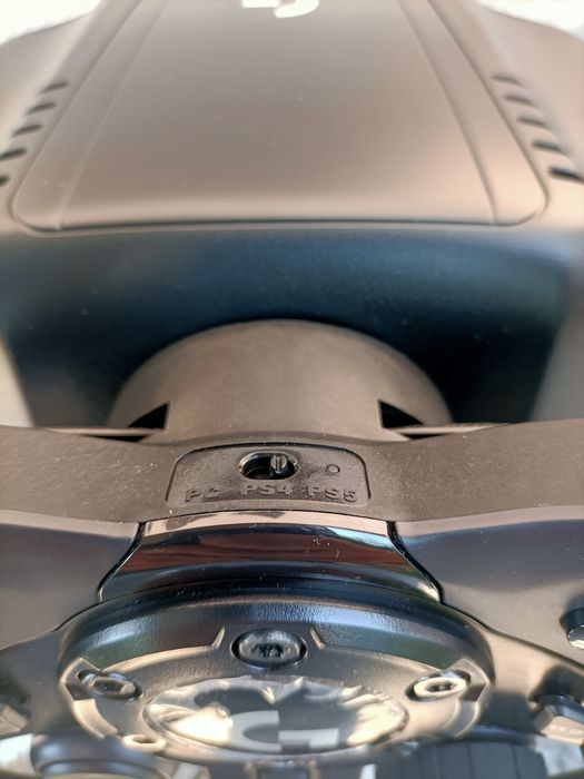 De vânzare volan gaming Logitech g923 cu pedale