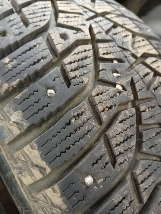 Продам зимние шины