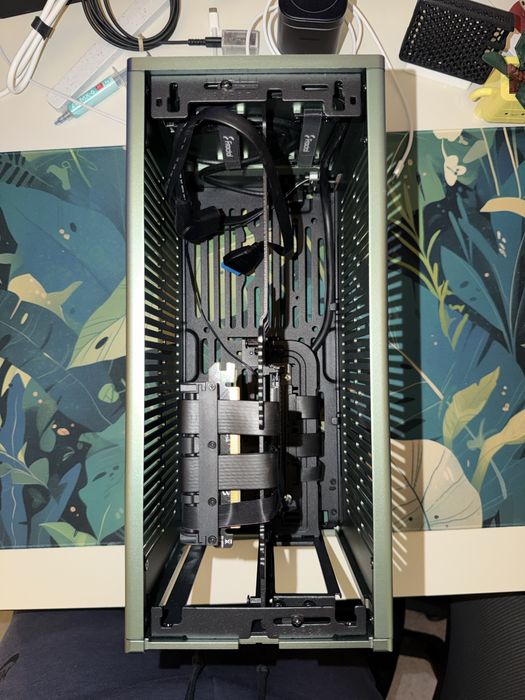 Fractal Design Terra Jade (verde) – Carcasă ITX Premium – Ca nouă + garanție