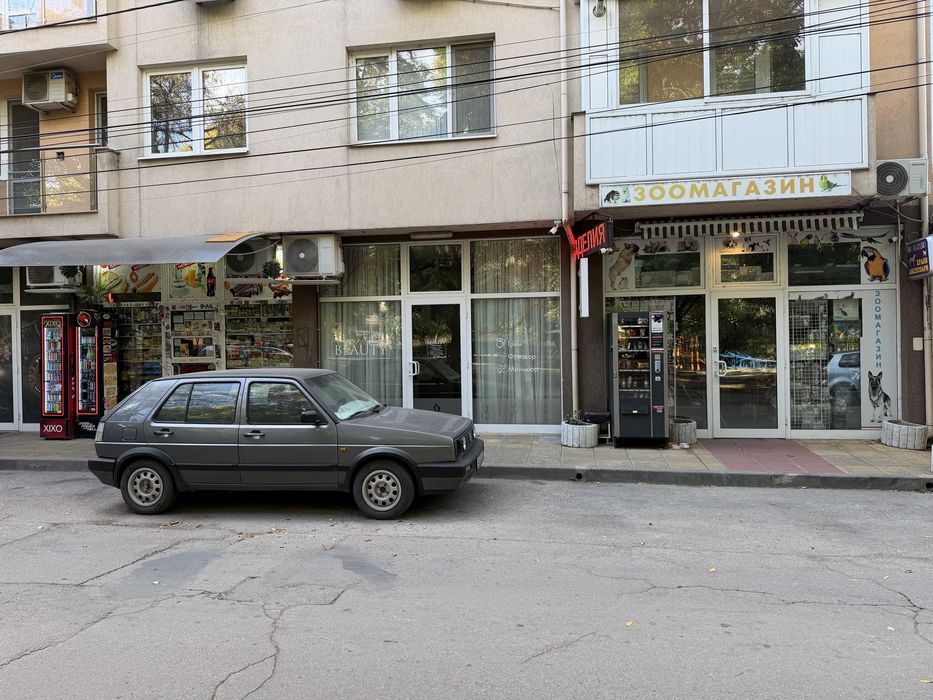 Продава се Магазин в Пазарджик, Идеален център - 50 кв.м за 1500 €/кв.м - Снимка #1