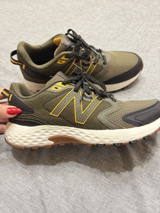 New Balance  маратонки  унисекс