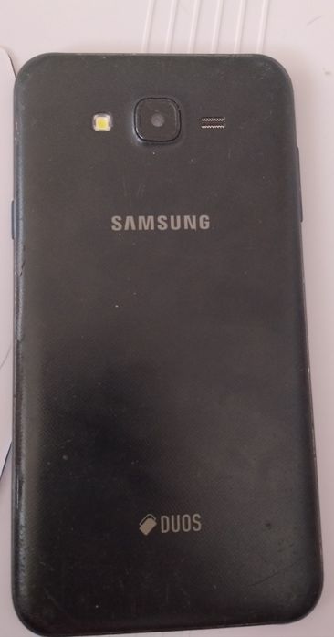 Samsung galaxy  J7 core