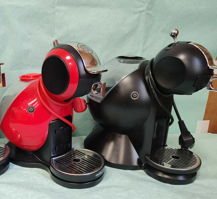 Кафемашина с гаранция 1 година NESCAFÉ® Krups Dolce Gusto Melody.Red
