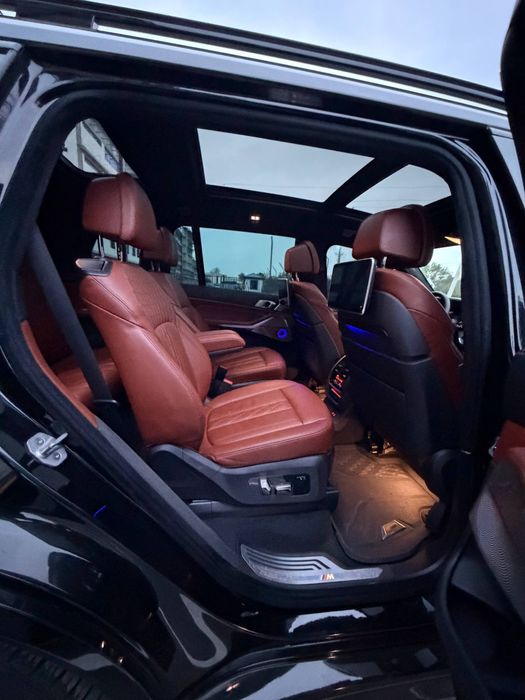 Bmw X7 drive 50i 4.4 twin turbo Full Pozitsya