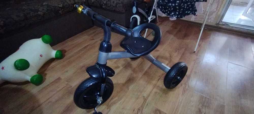 Триколка лорели запазена