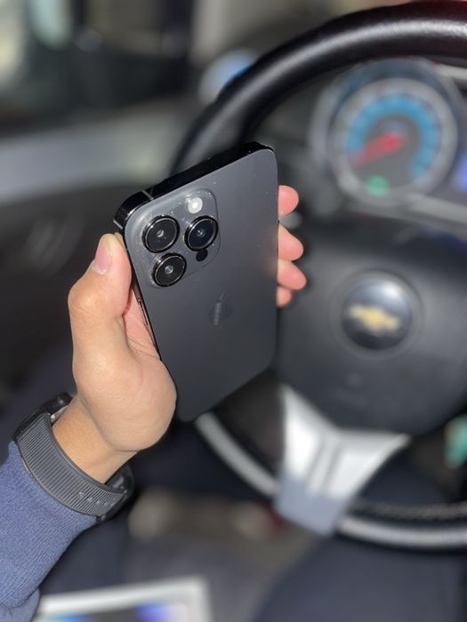 Iphone 14 pro max ideal sastayanda