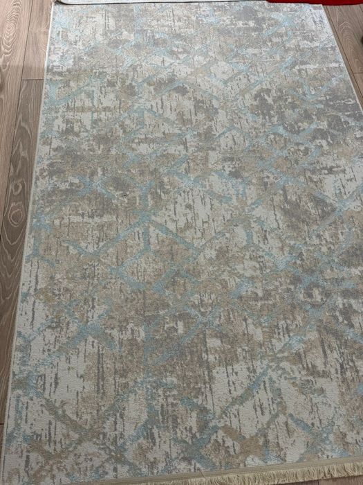 Килем сатылады..