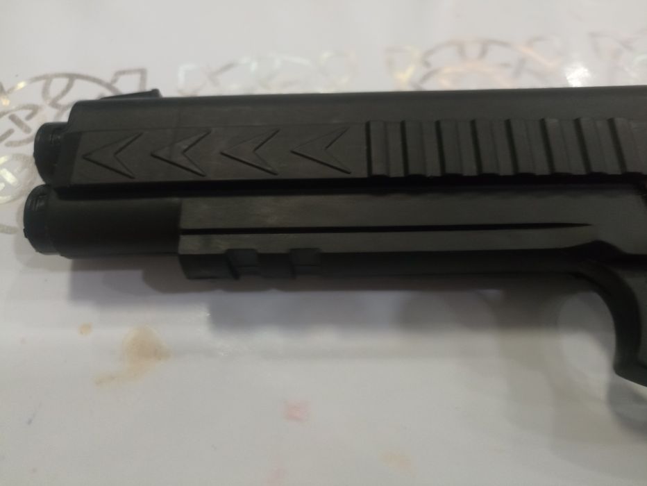 Пистолет продам за 1000 тенге.