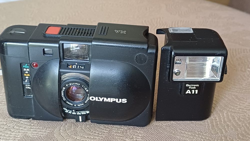 Olympus XA плёночная фотокамера