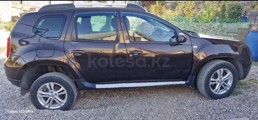 Продам рено дастер