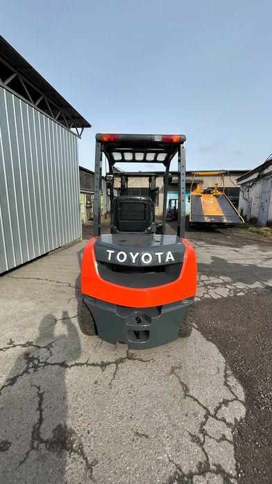 Продам Вилочный погрузчик (кара)