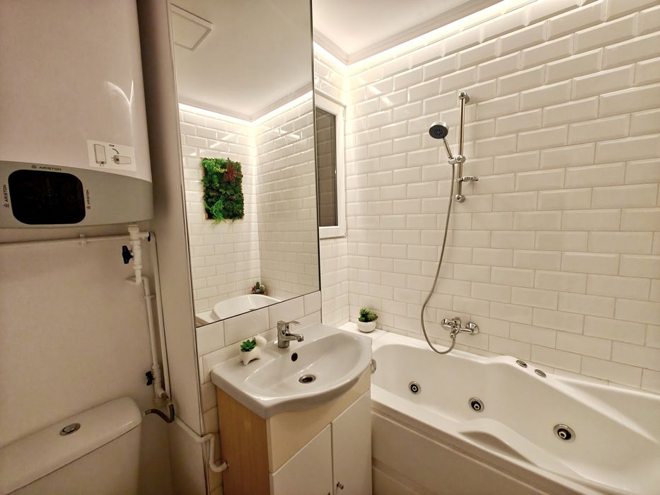 Fix la Metrou Eroii Revolutiei mag Tineretului Unirii Victoriei Pipera