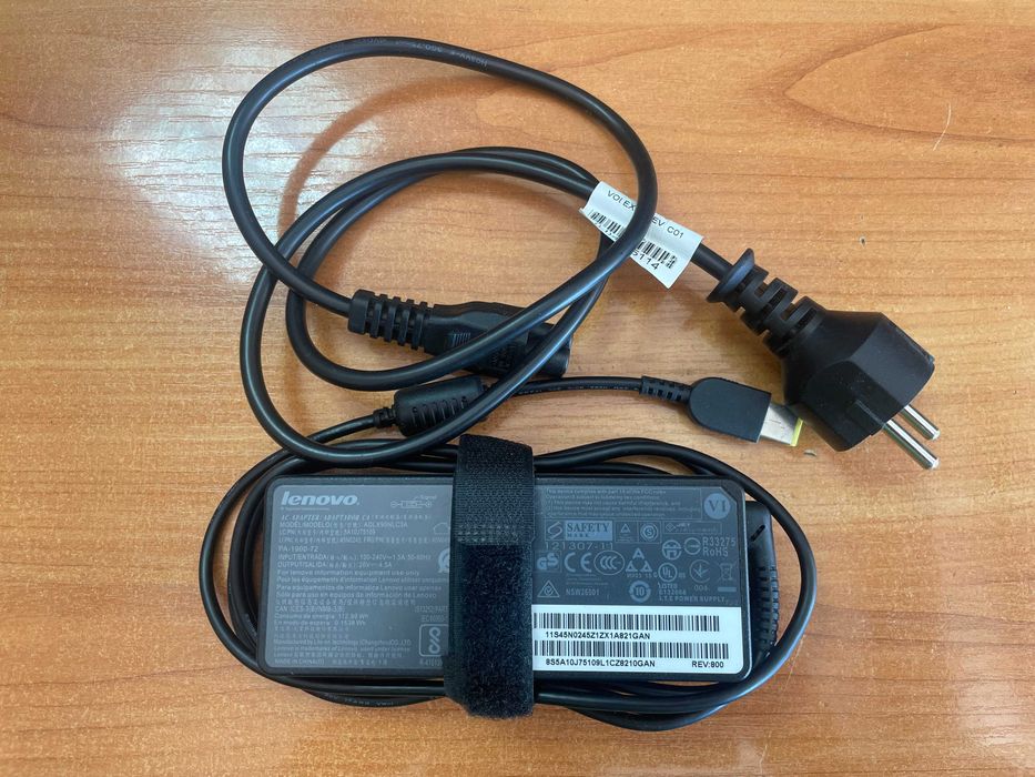 Оригинално Зарядно за Lenovo 90W