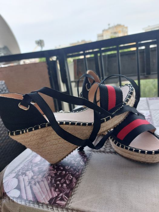 Дамски сандали 38