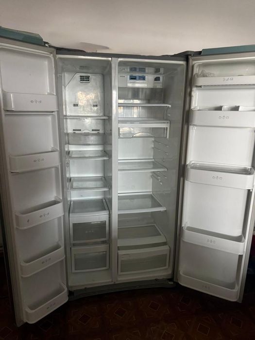 Холодильник side by side