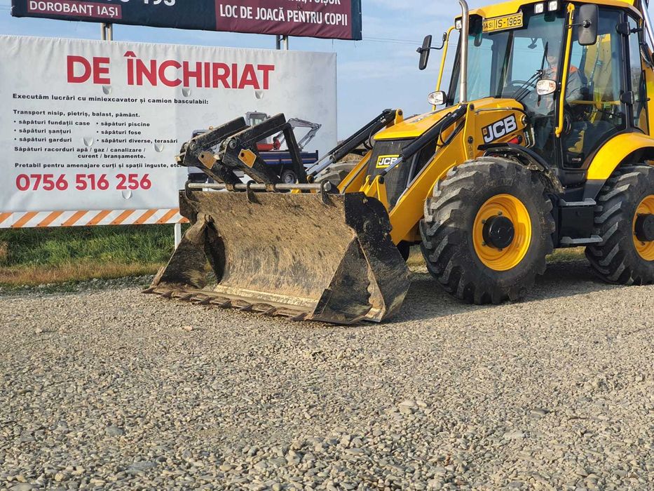 Sapaturi mecanizate cu buldoexcavator in Iasi