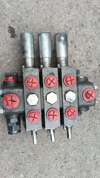 Распределитель МТЗ 82-1