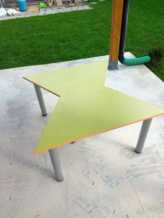 Детски маси и фотьойли