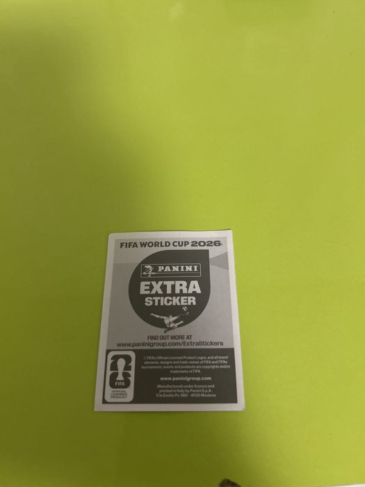 Ronaldo gold extra sticker