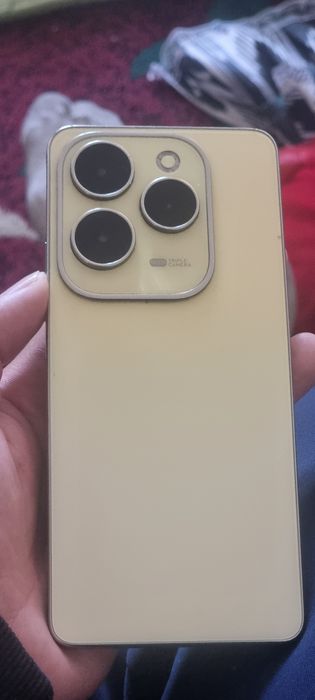 Samsung s21 ultra va ifnkis hot 40 pro bor olegonlar bosa joy 256i