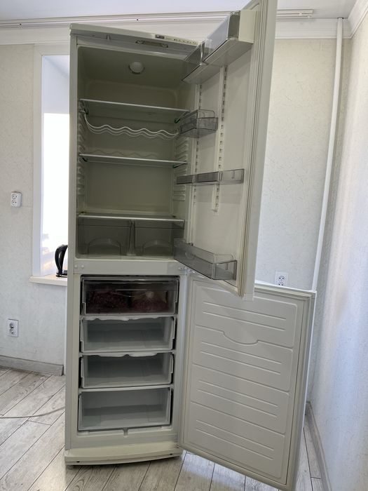 Продам холодильник.