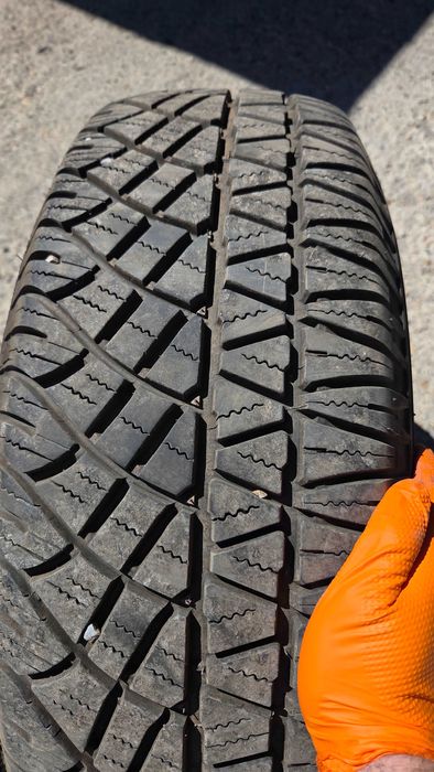 Джанти с гуми Michelin Latitude Cross 255/70/R15 108H , DOT 2621 Toyota Hilux