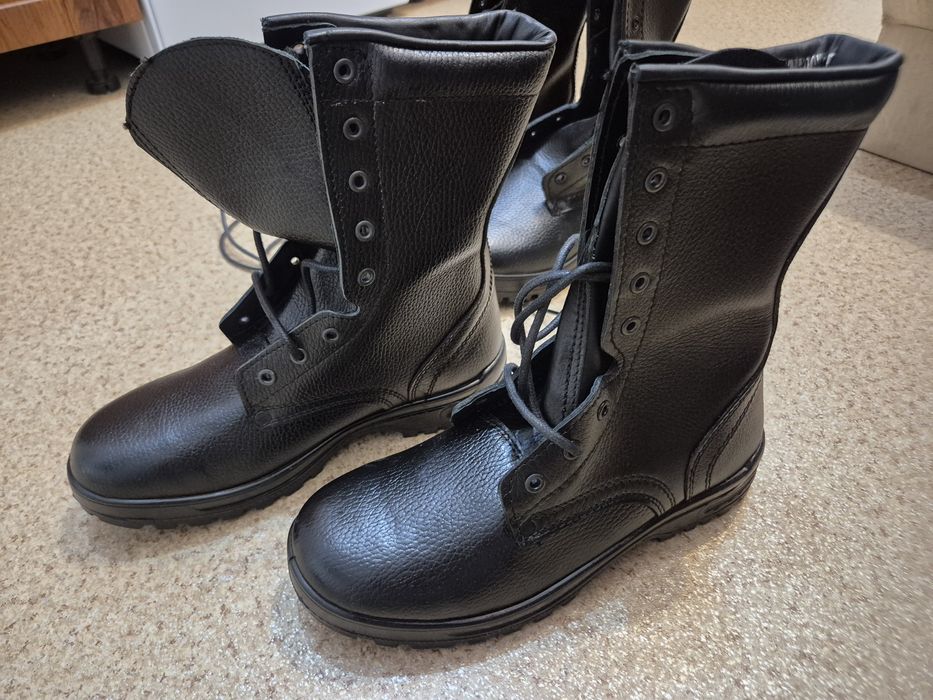 Продам новые берцы (лето)
