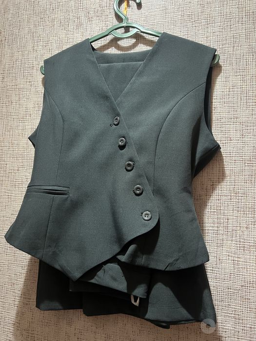 Jaket va shim materiali yupqa va judddayam sifatli umuman hch nma qmed