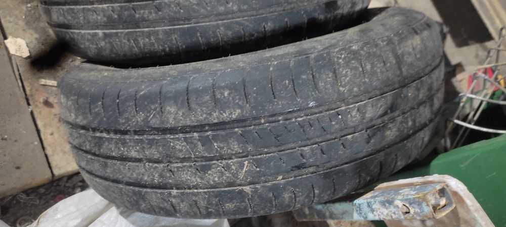 Продам резину летнию