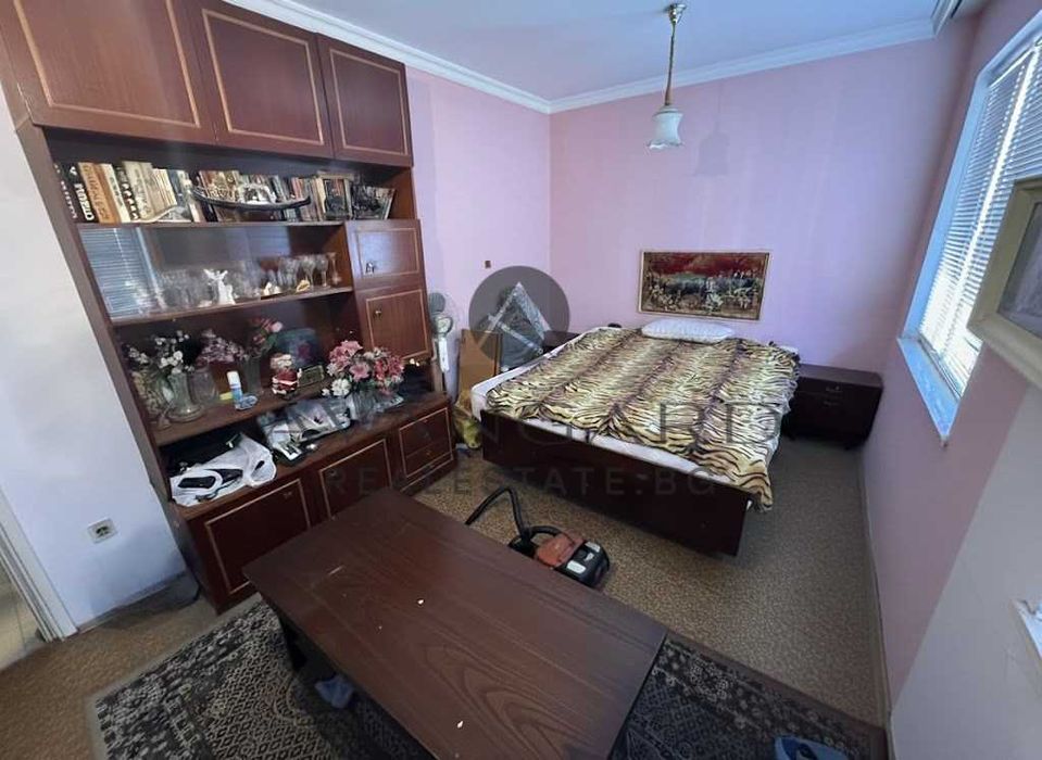 Продава се Тристаен апартамент в Пловдив, Кючук Париж - 94 кв.м за 760 €/кв.м - Снимка #6