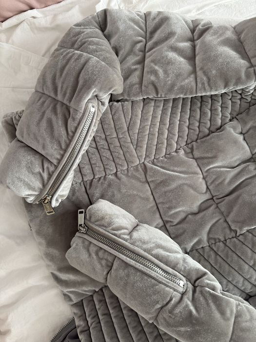 Gheaca Guess de iarna