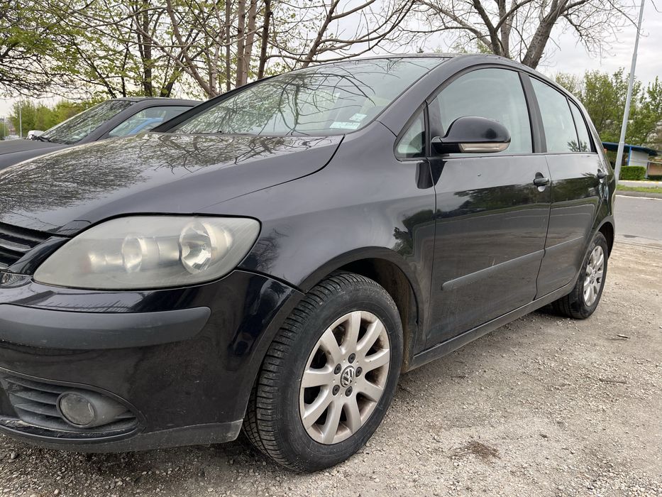 Volkswagen Golf 5 PLUS 1.6 FSI - НА ЧАСТИ